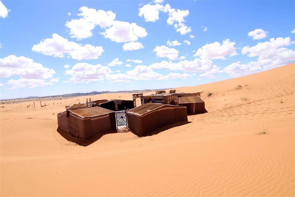 Bivouac Le Petit Prince メルズーガ エクステリア 写真